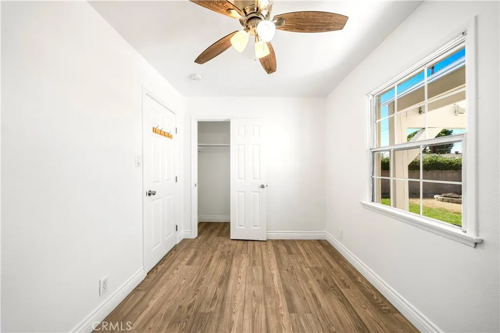 925 E Florence