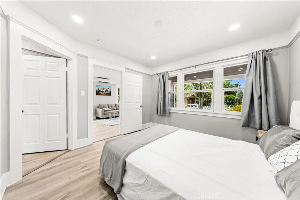 304 N MONTEREY