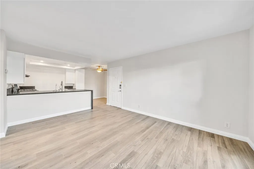 1309 W Mission Boulevard #5