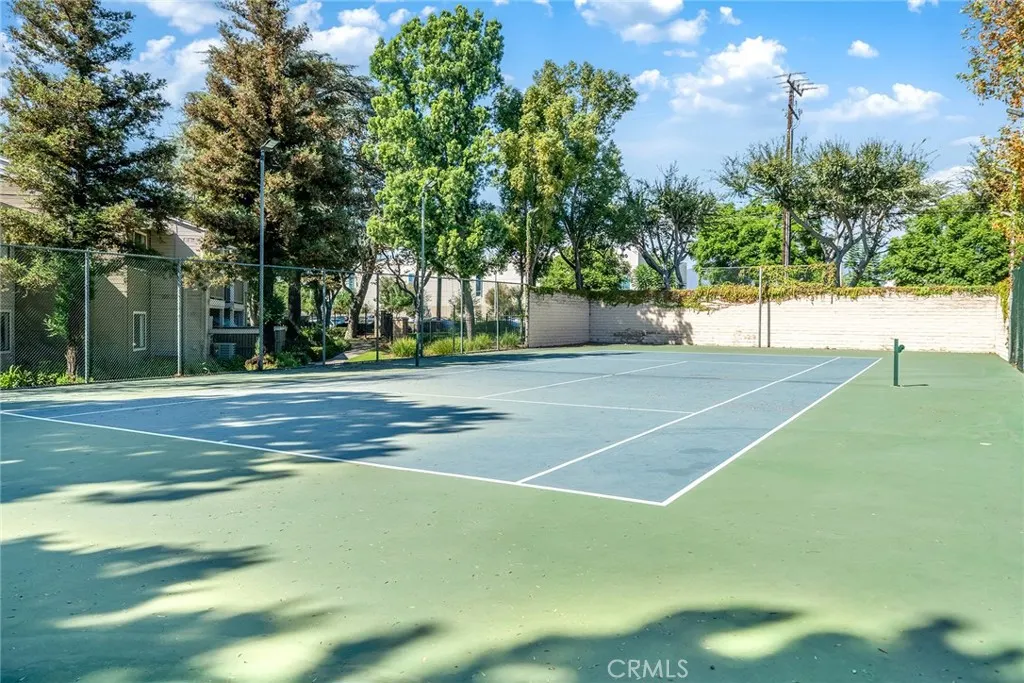 1309 W Mission Boulevard #5