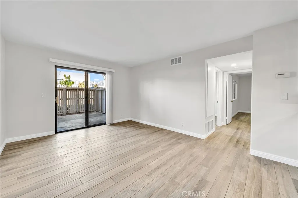 1309 W Mission Boulevard #5