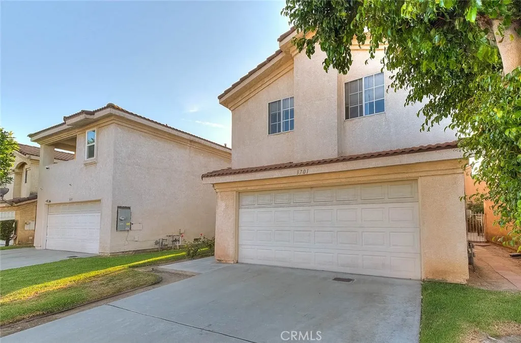 3701 Summer Lane