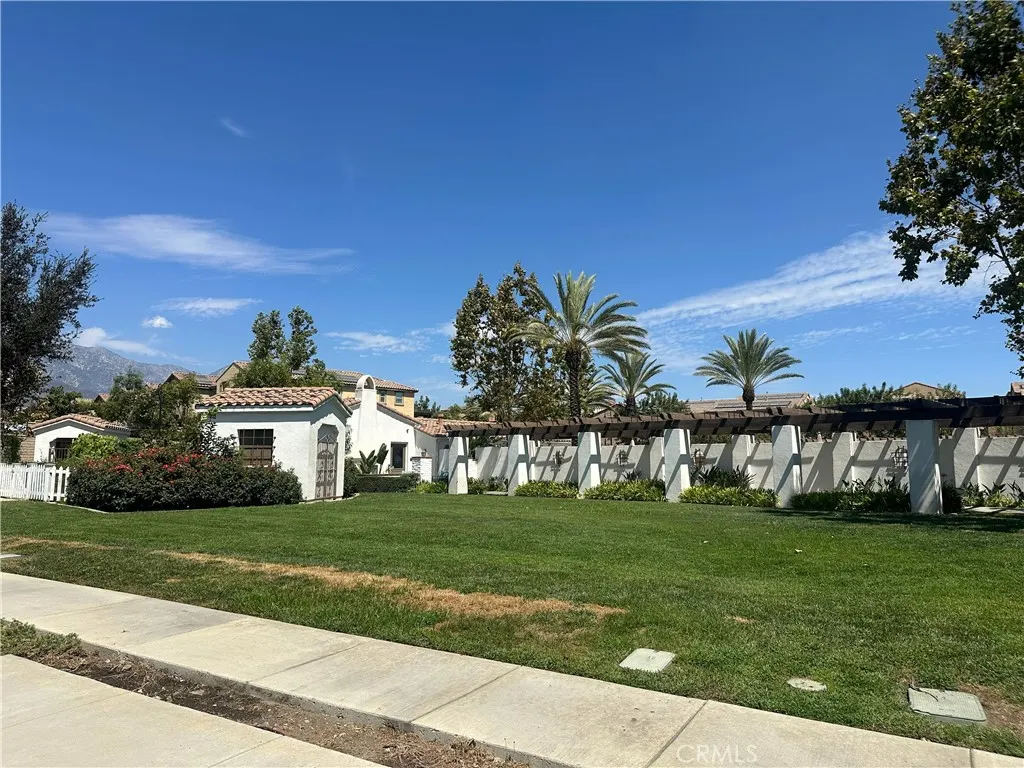 2222 Raspberry Court