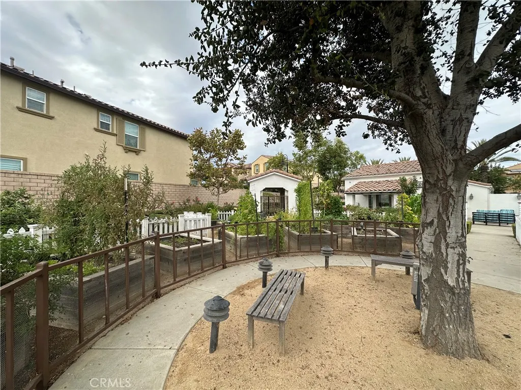 2222 Raspberry Court