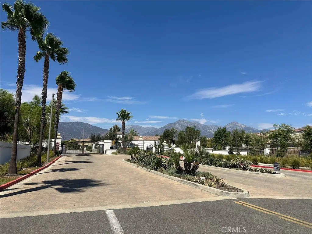 2222 Raspberry Court