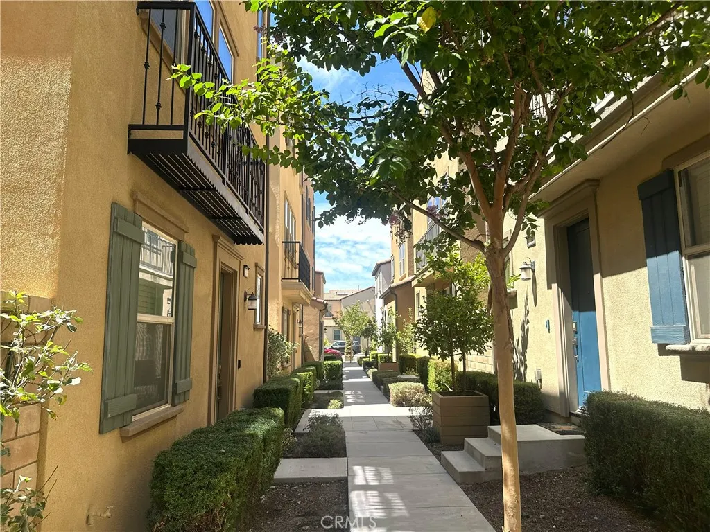 2222 Raspberry Court