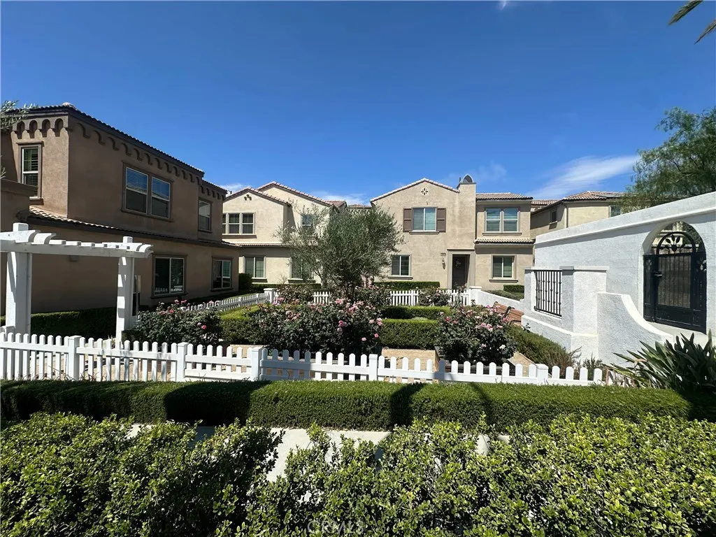2222 Raspberry Court