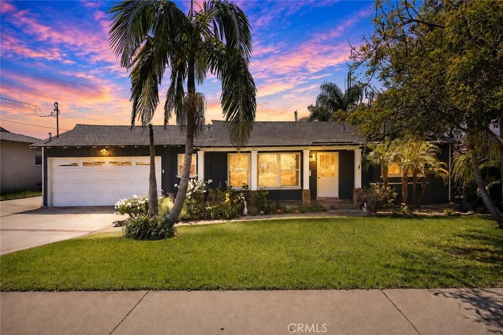 334 E Juanita Avenue
