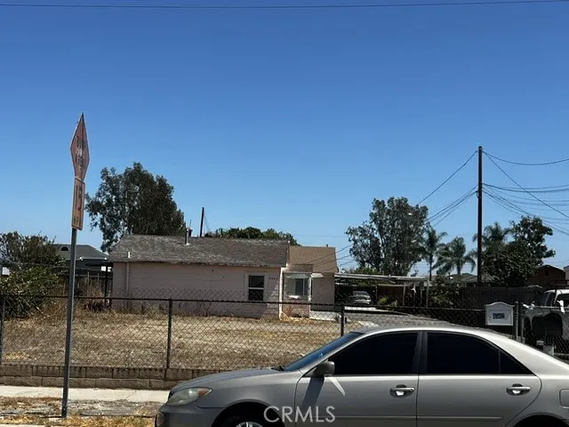 4562 Phelan