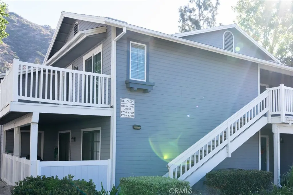1756 Shady Oaks Court