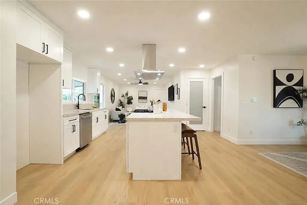 1245 W Cienega Avenue #183