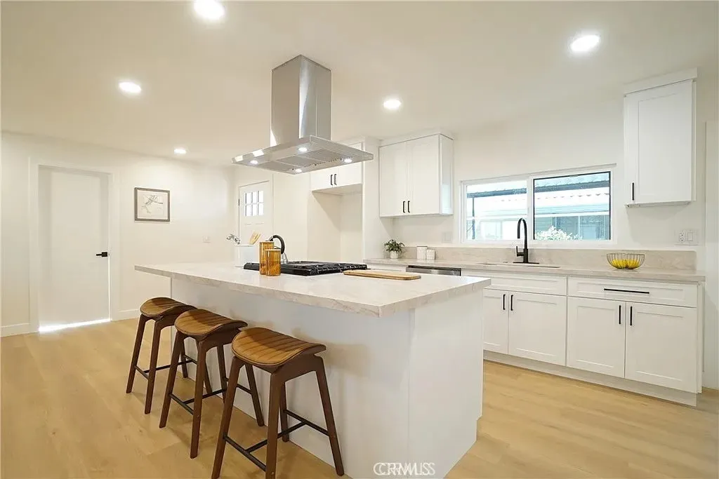 1245 W Cienega Avenue #183