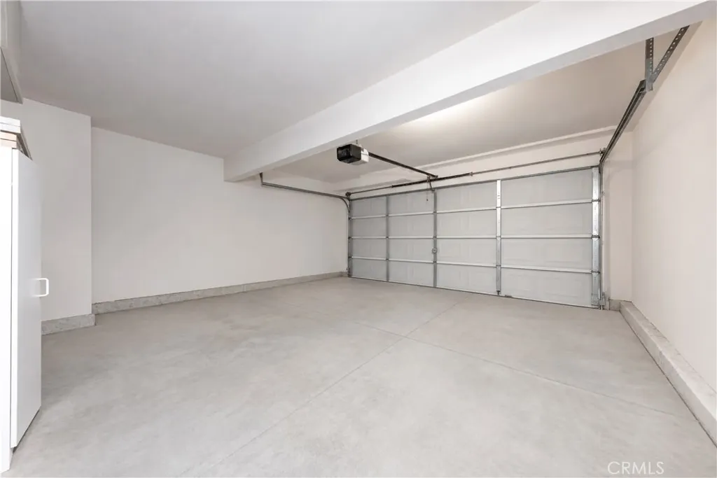 1232 Mission Pl