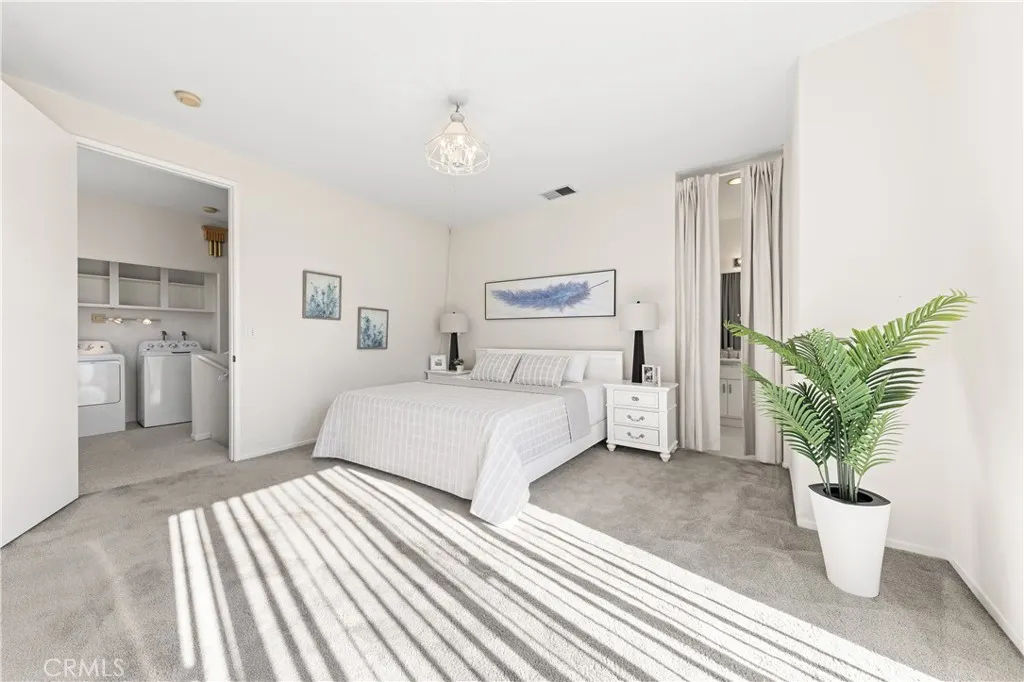 1232 Mission Pl