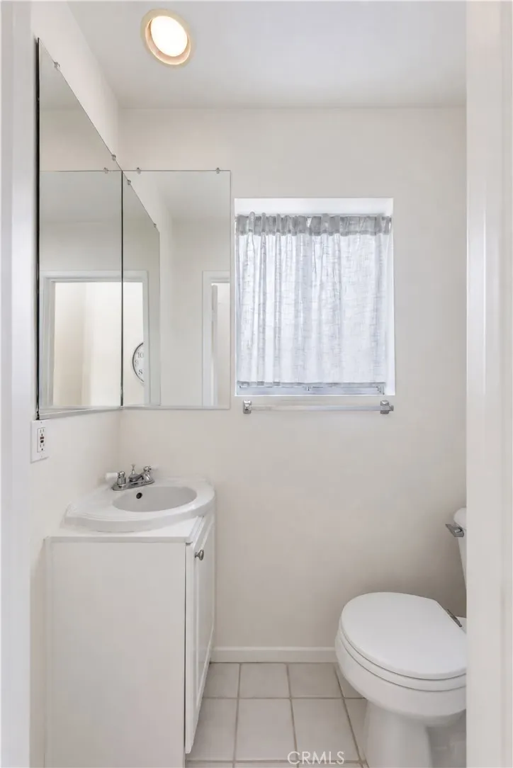 1232 Mission Pl