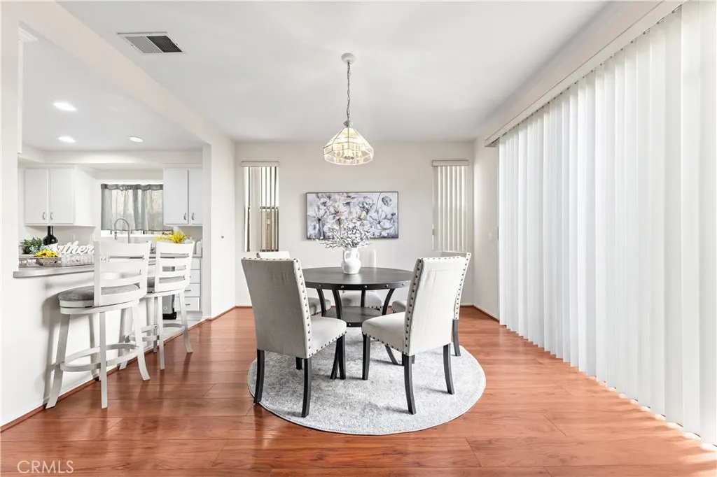 1232 Mission Pl