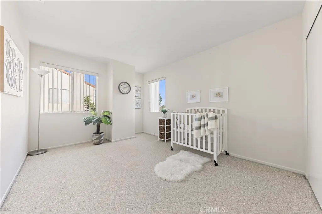 1232 Mission Pl