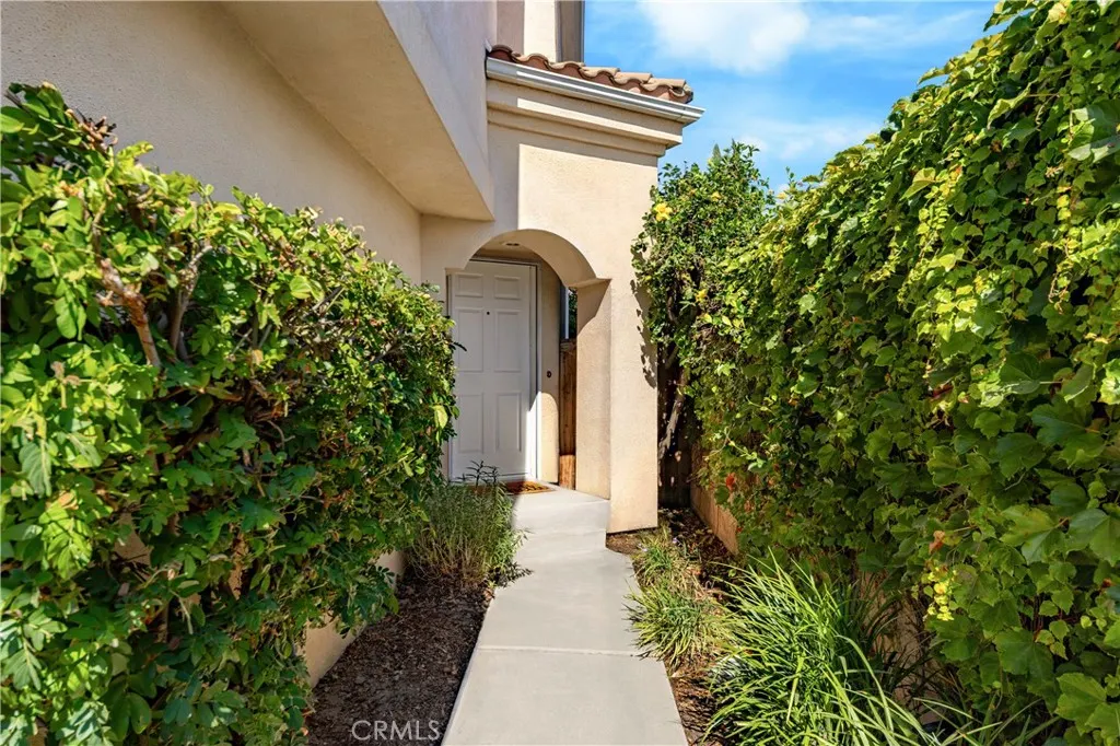 1232 Mission Pl