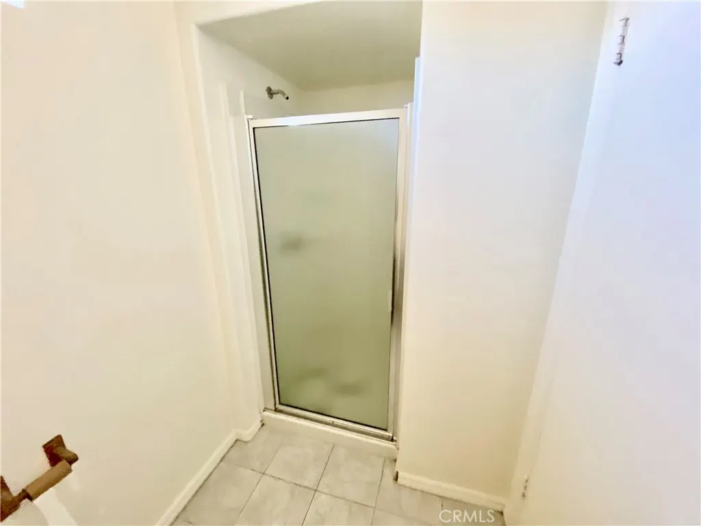 875 N Garsden
