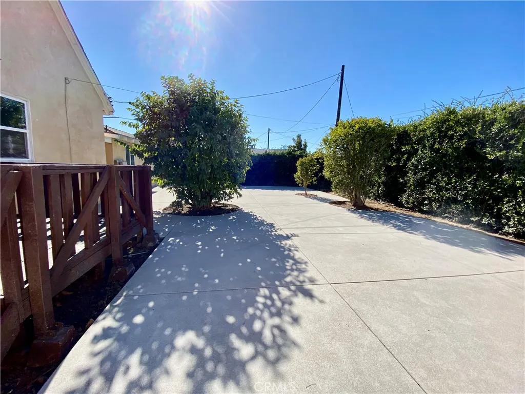 875 N Garsden