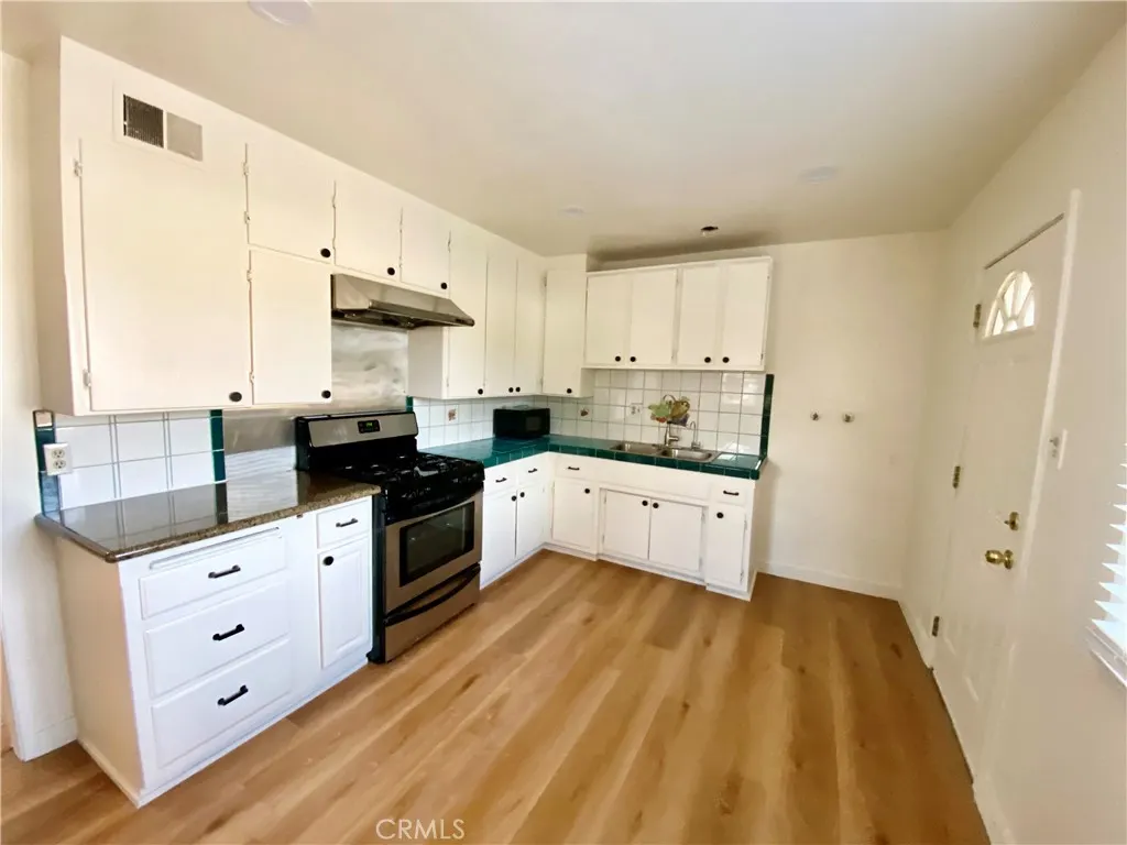875 N Garsden