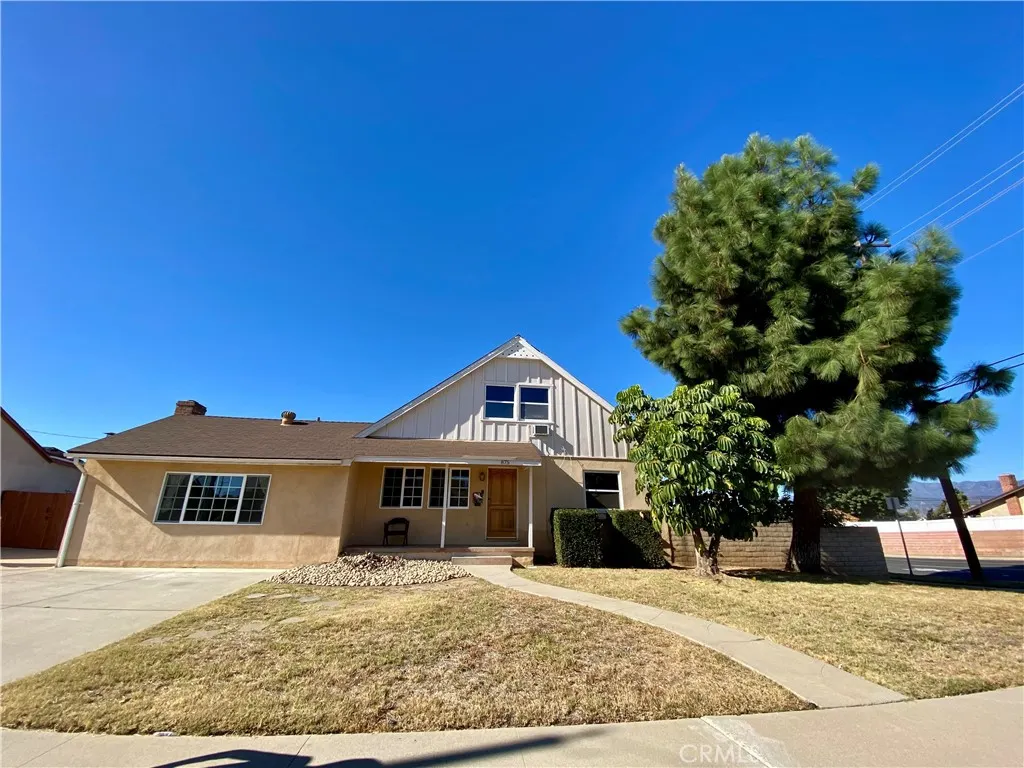 875 N Garsden