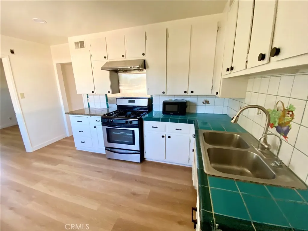875 N Garsden