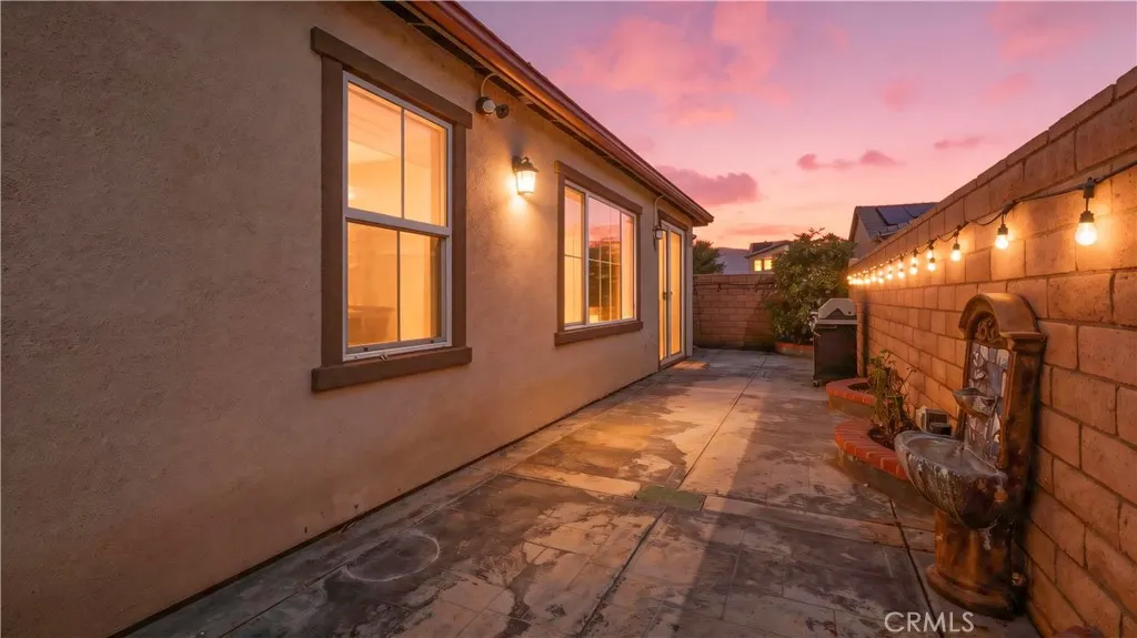 3337 S Honeysuckle Avenue