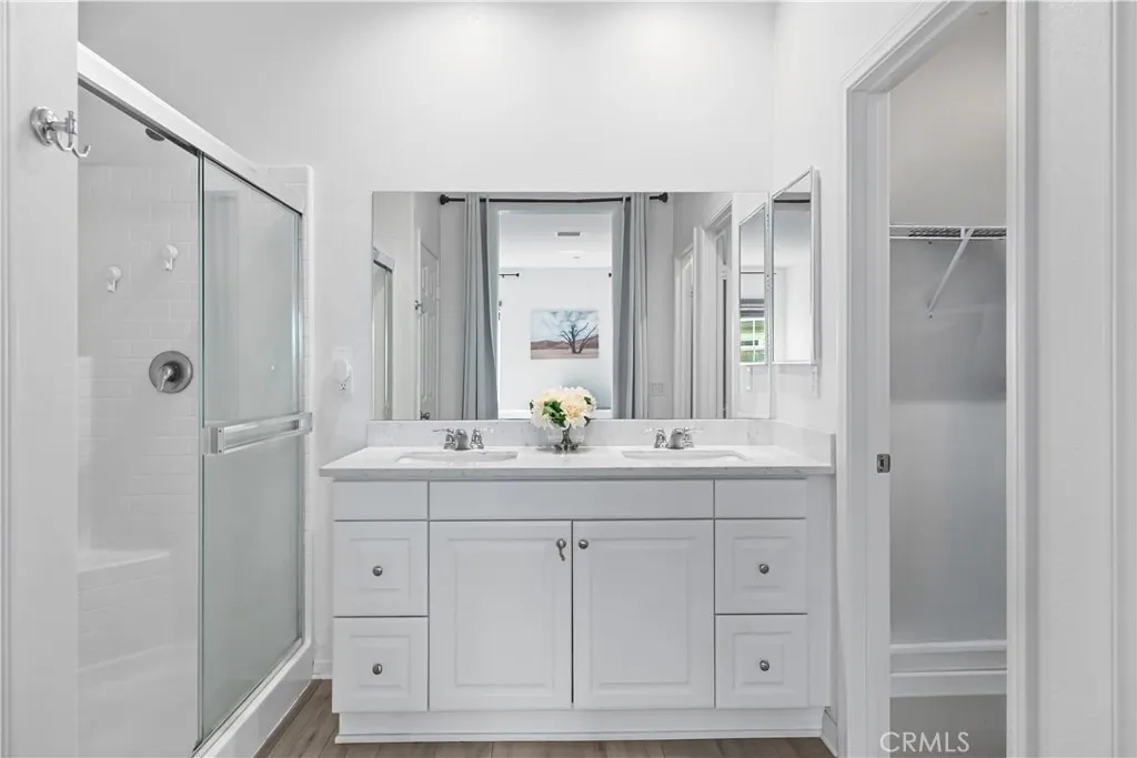 3337 S Honeysuckle Avenue