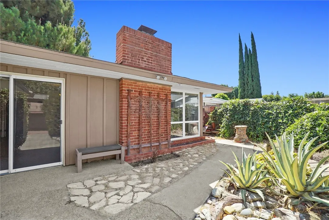 4639 Santa Anita Avenue