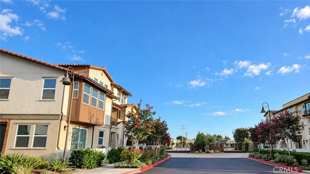 631 W Foothill #26