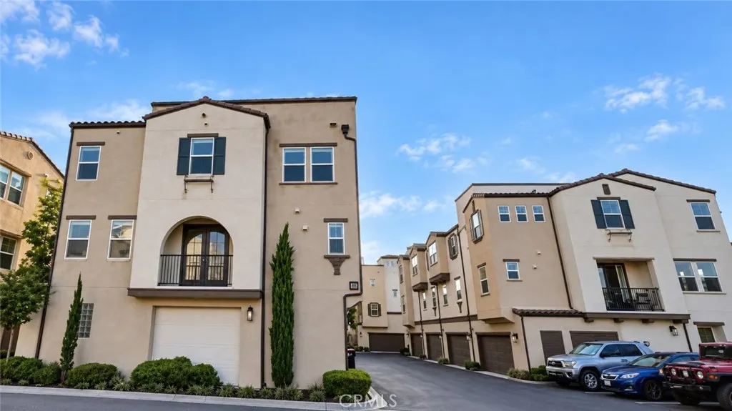 631 W Foothill #26