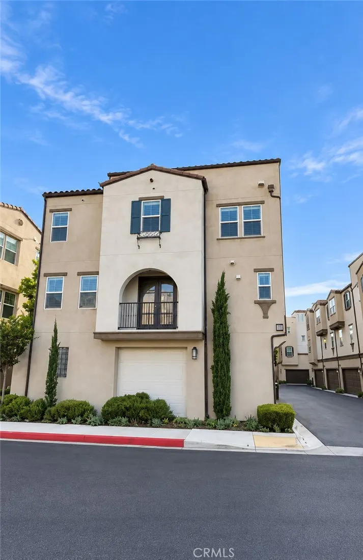 631 W Foothill #26
