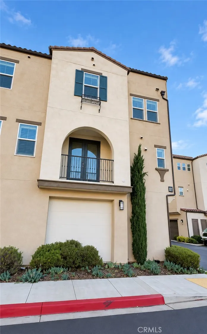 631 W Foothill #26