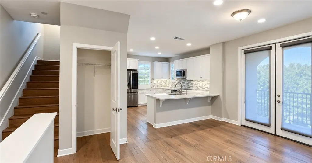 631 W Foothill #26