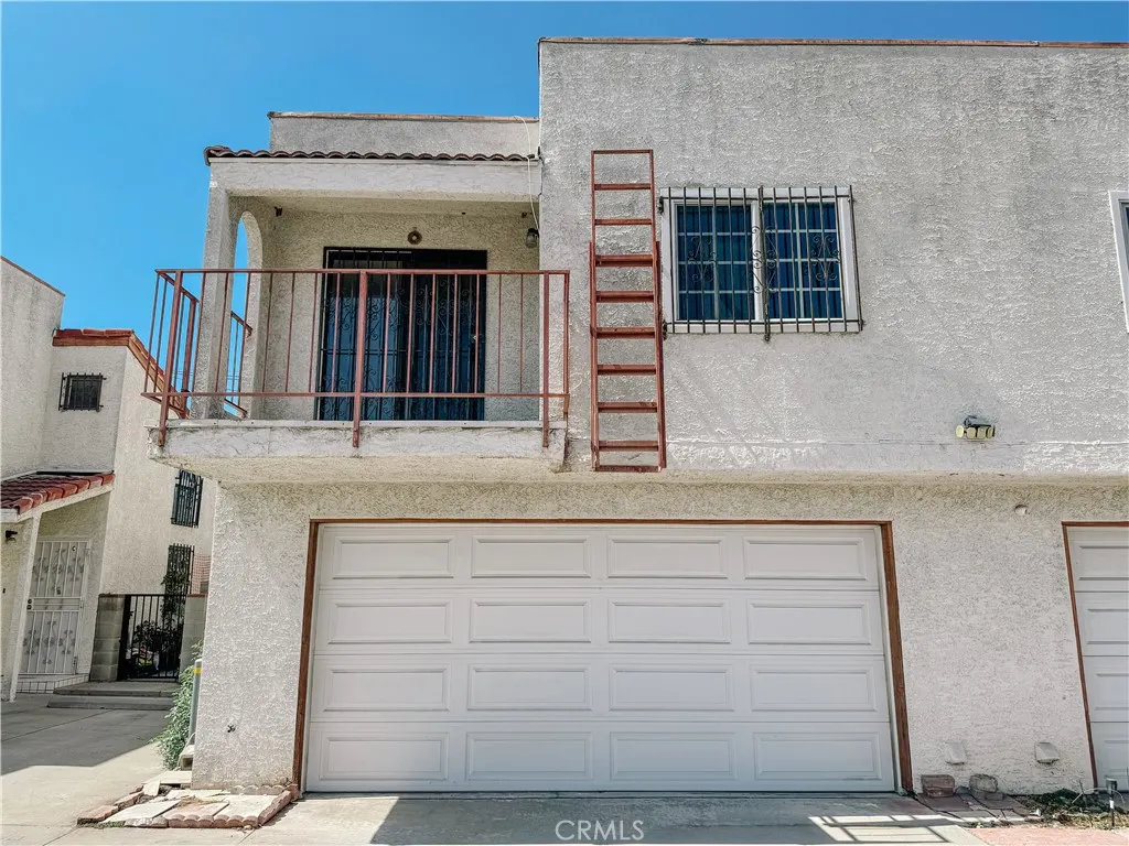 11226 Elliott #B