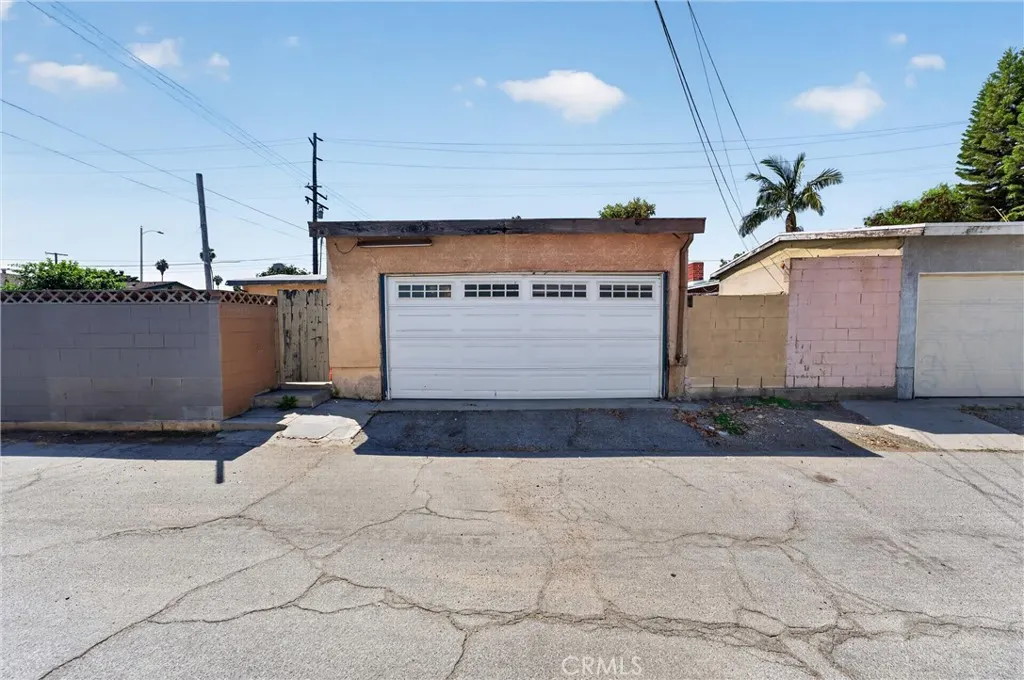 15335 Temple Avenue