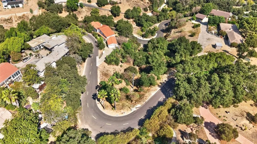 943 Hillcrest Drive
