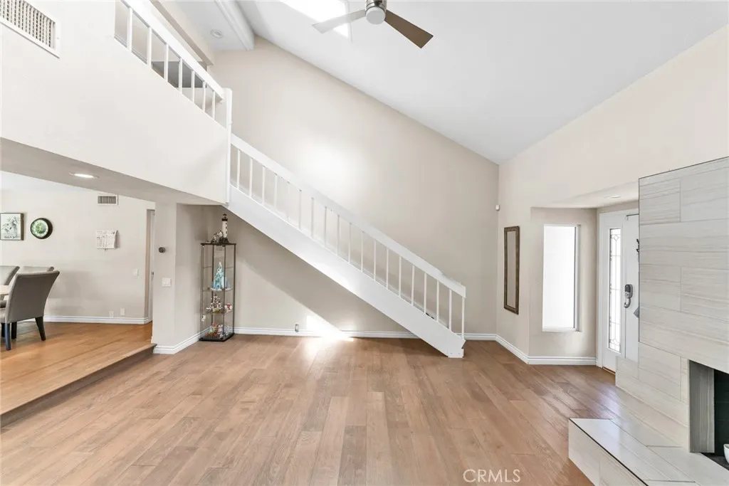 1638 Avenida Monte Vista