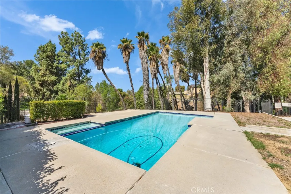 1638 Avenida Monte Vista