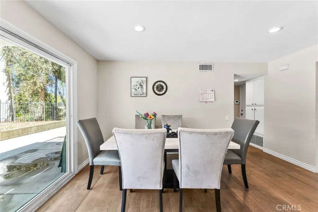 1638 Avenida Monte Vista