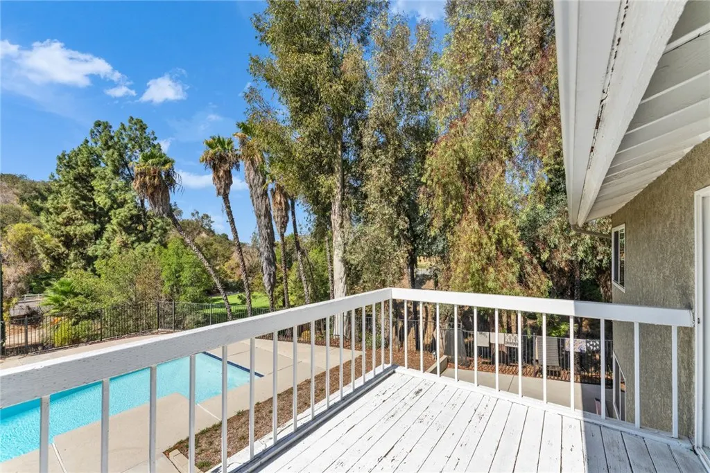 1638 Avenida Monte Vista
