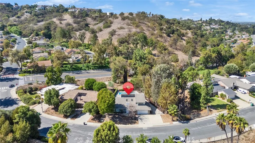 1638 Avenida Monte Vista