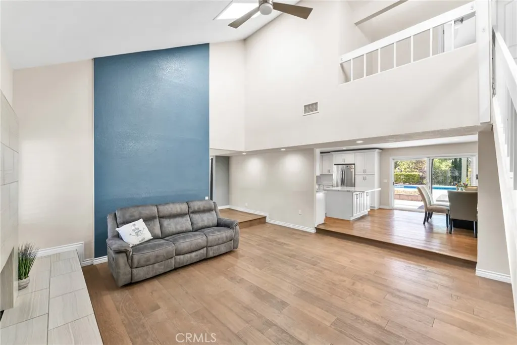 1638 Avenida Monte Vista