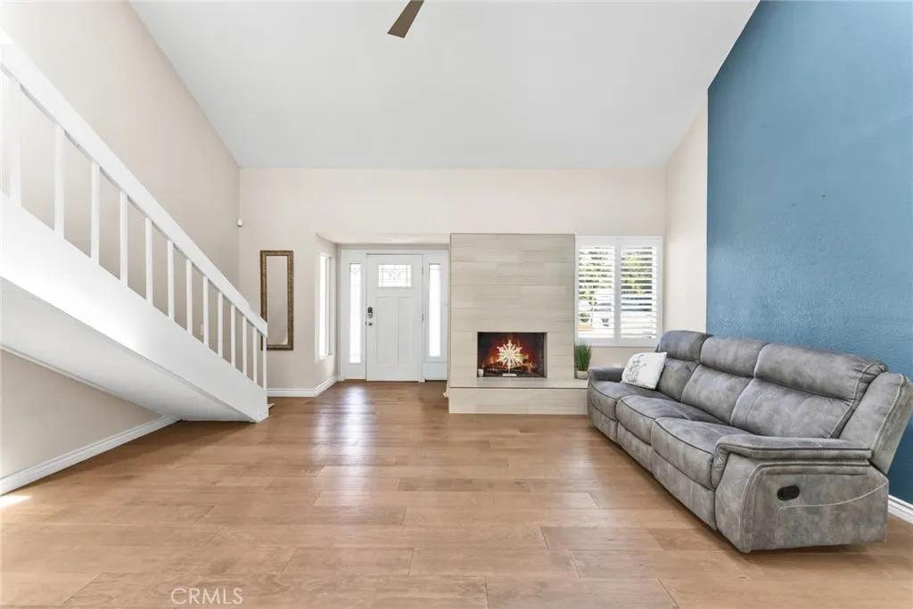 1638 Avenida Monte Vista