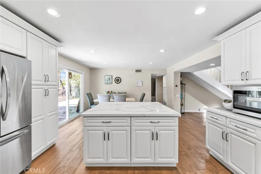 1638 Avenida Monte Vista