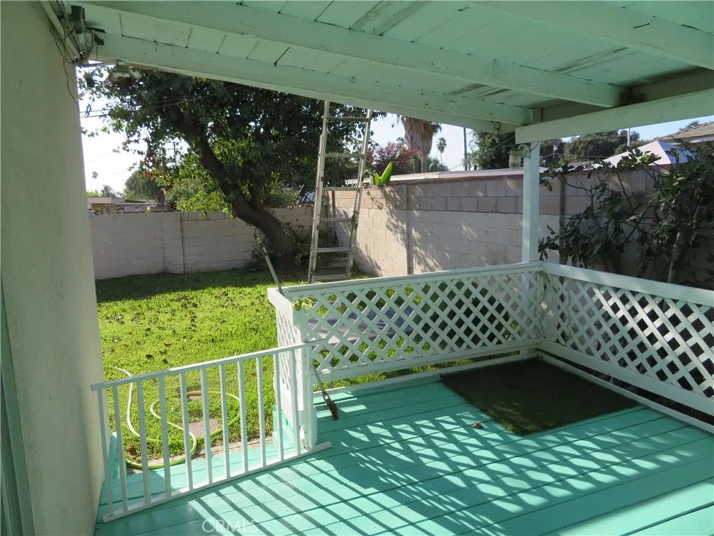 16653 East Queenside Drive