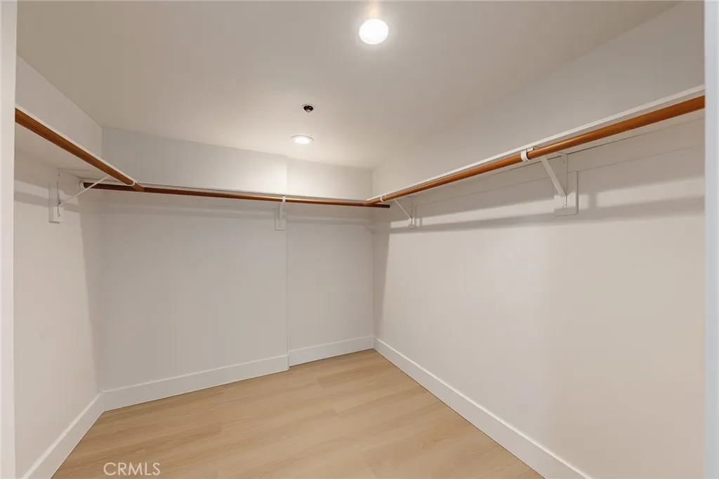 142 N Vermont #B
