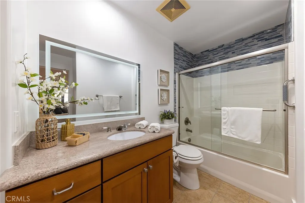 142 N Vermont #B