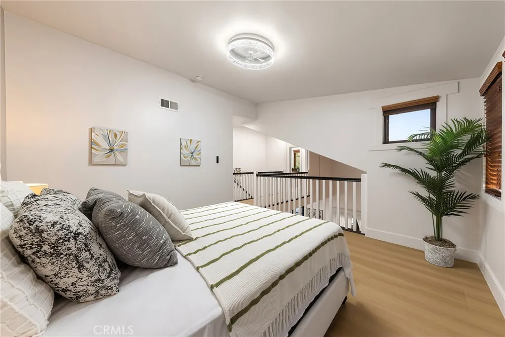 142 N Vermont #B